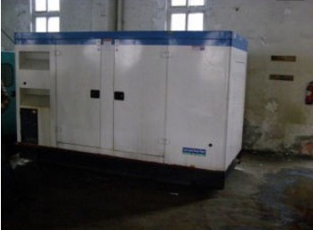 榕江康明斯150kw大型柴油二手发电机组